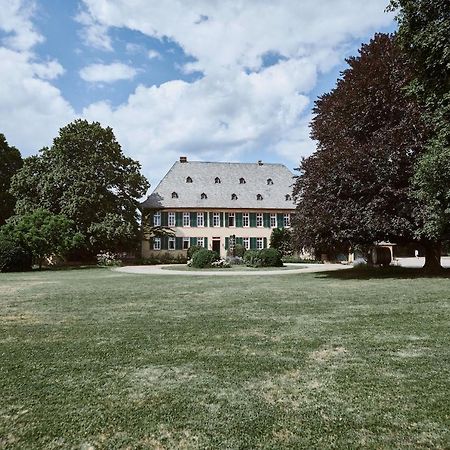 Gutshotel Baron Knyphausen エルトフィレ エクステリア 写真